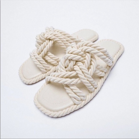 Zara Low Heel Knotted Sandal